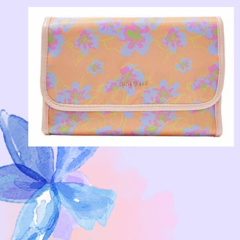 🌸 Nine West Hanging Organizer 🌸